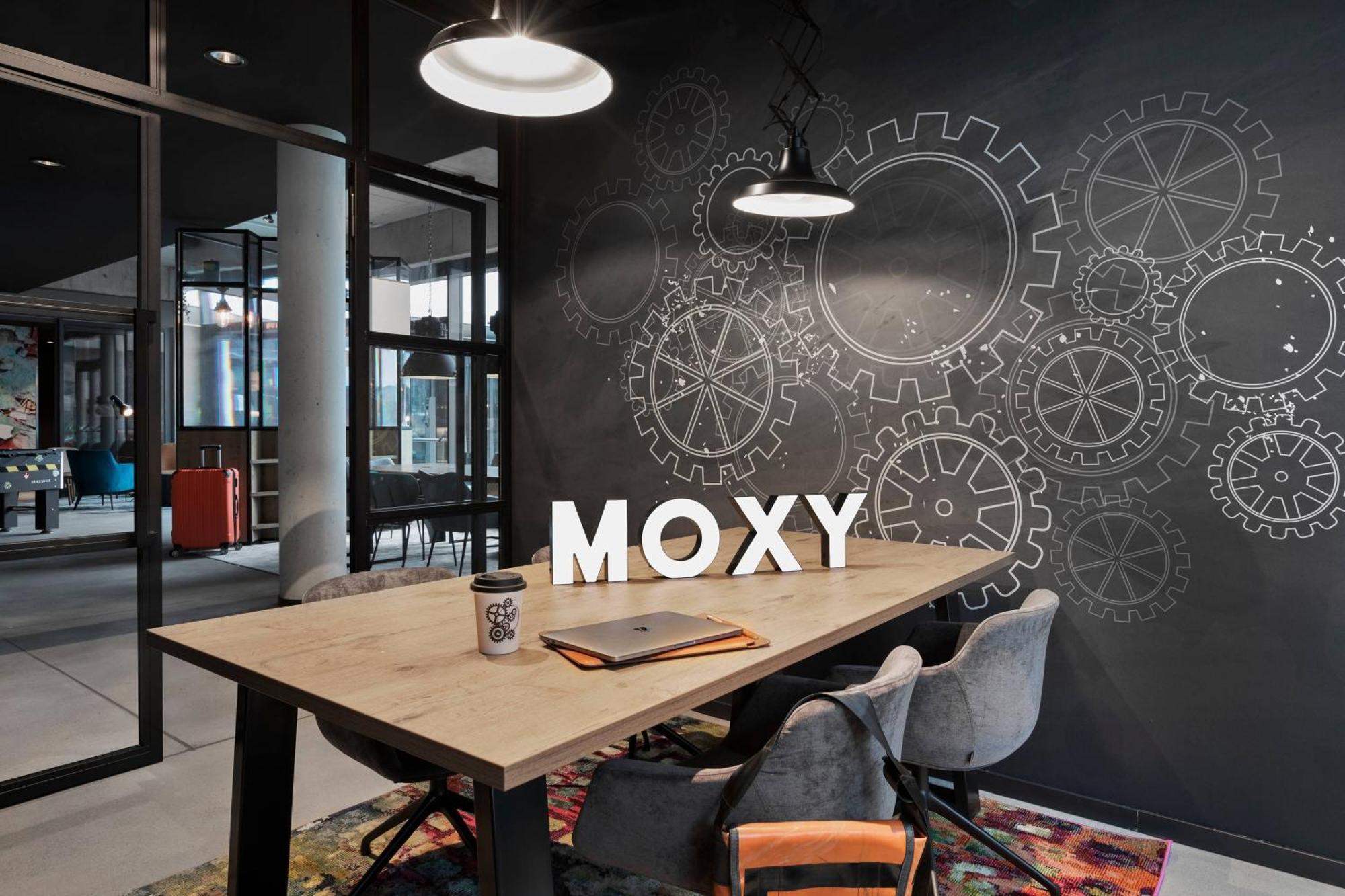 Moxy Hamburg Altona Hotel Exterior photo